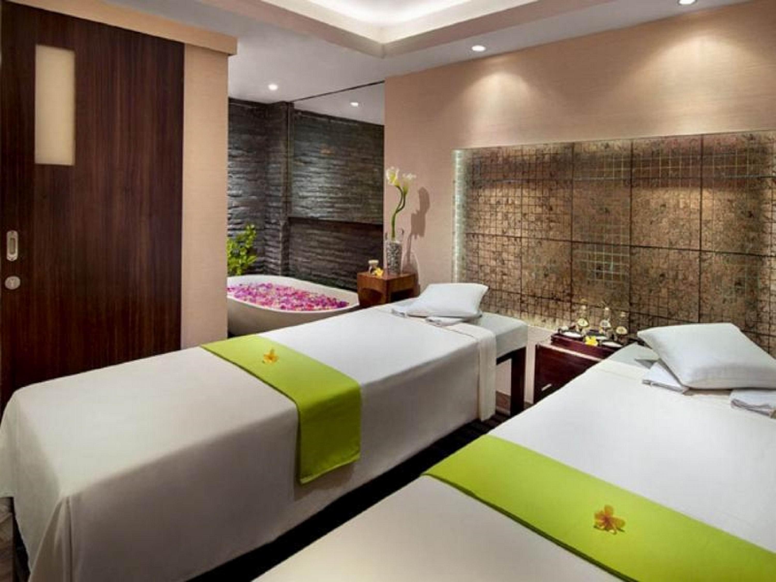 Aston Bellevue Radio Dalam Hotel Jacarta Exterior foto